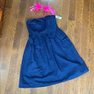 NWT navy blue strapless Old Navy dress! Perfect for summertime! Sz 4